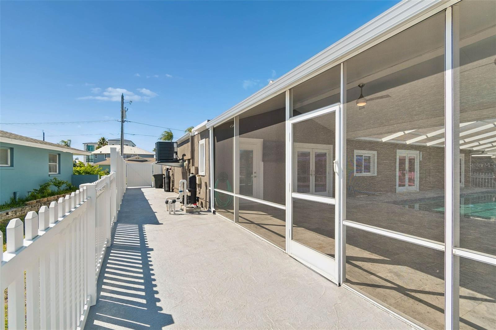 HARBOR ISLES - Residential