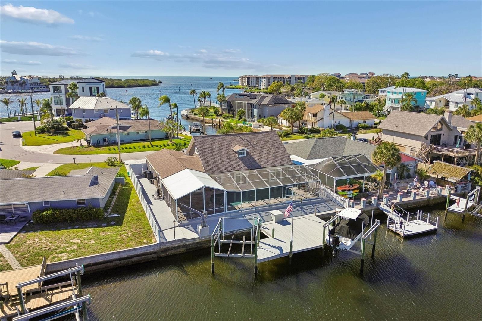 HARBOR ISLES - Residential