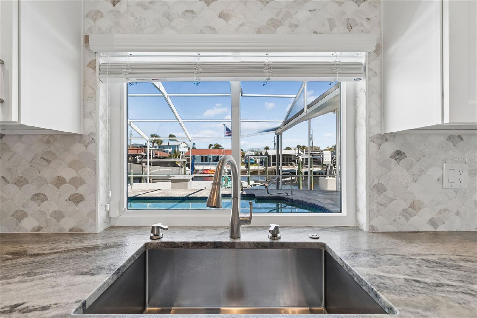 HARBOR ISLES - Residential