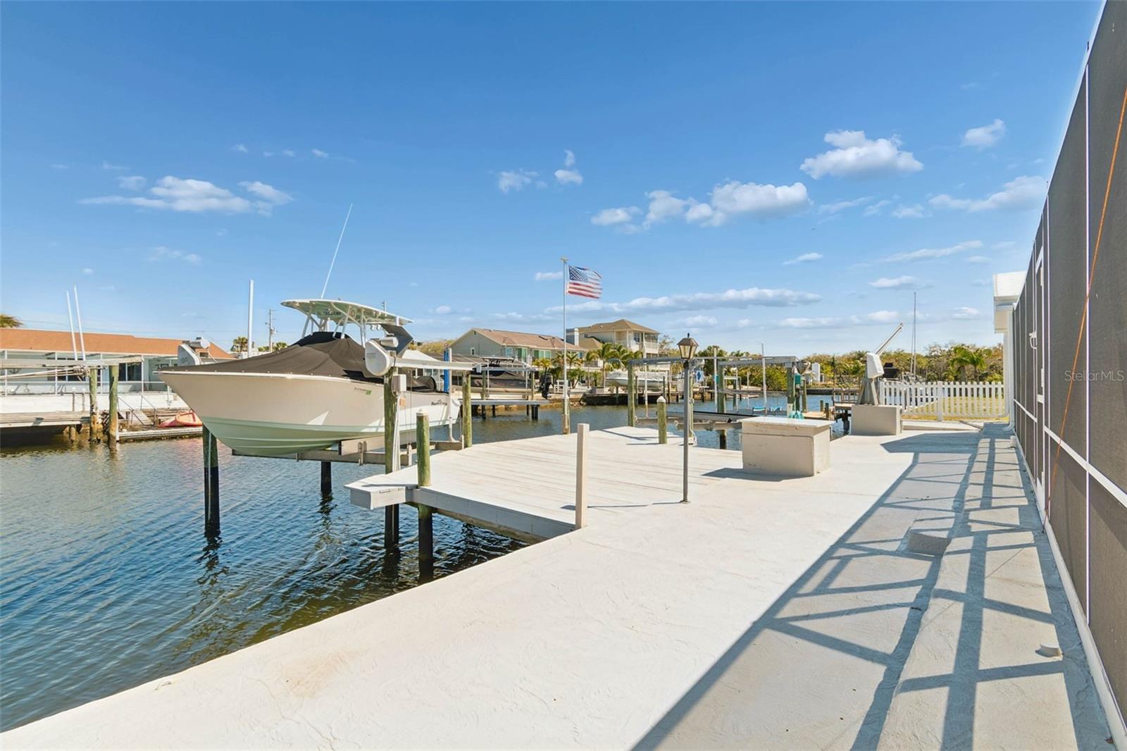 HARBOR ISLES - Residential