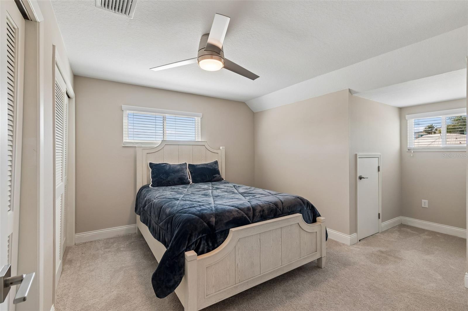 HARBOR ISLES - Residential