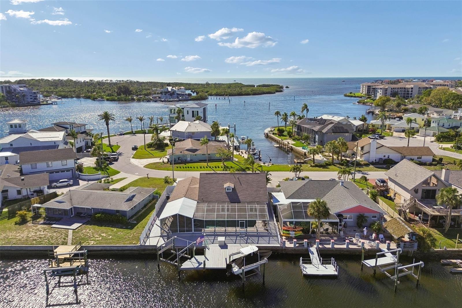 HARBOR ISLES - Residential