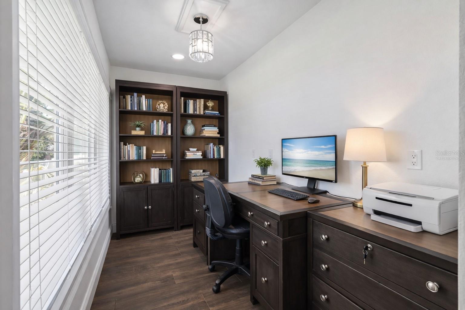 HARBOR ISLES - Residential