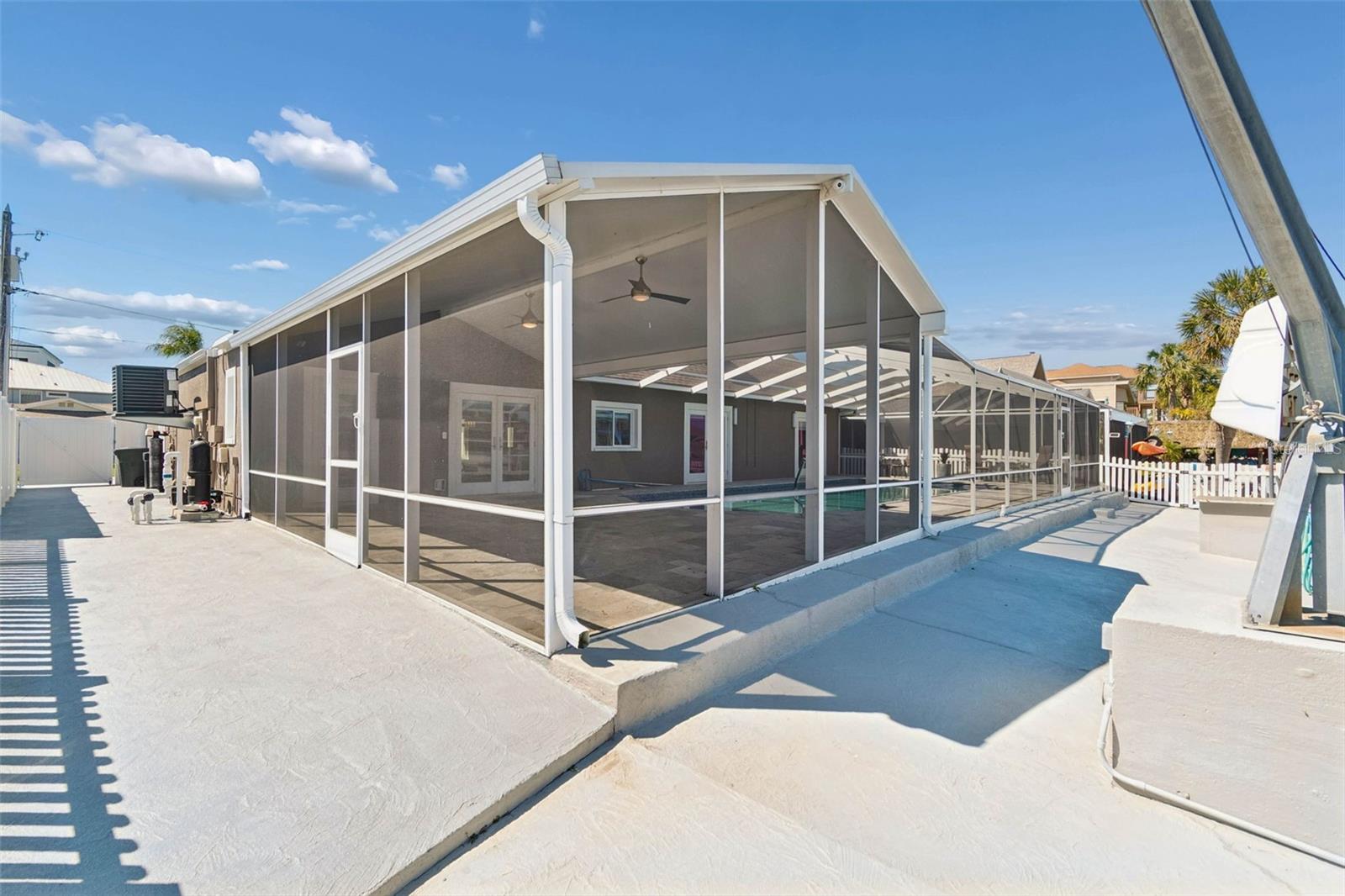 HARBOR ISLES - Residential