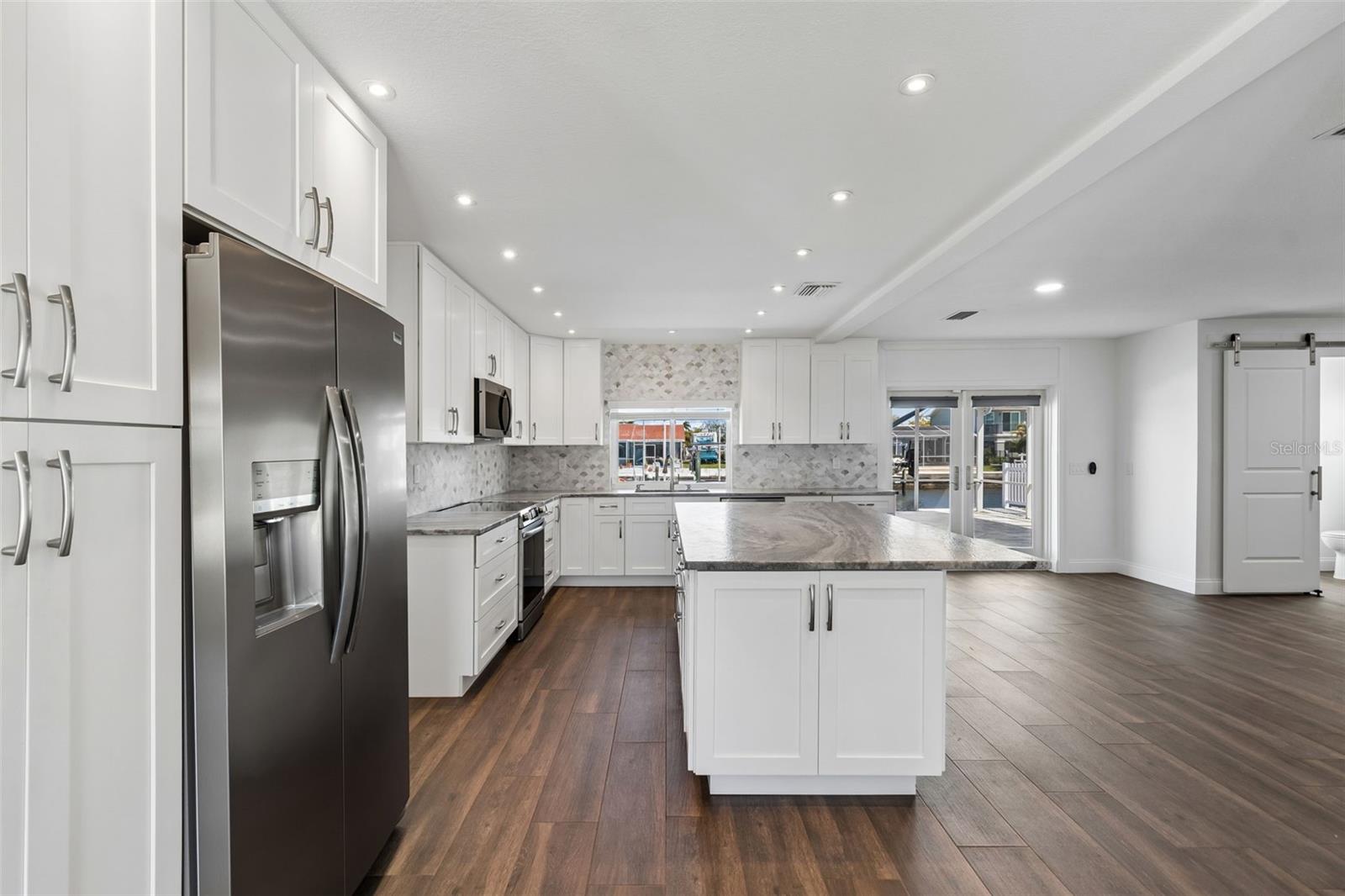 HARBOR ISLES - Residential