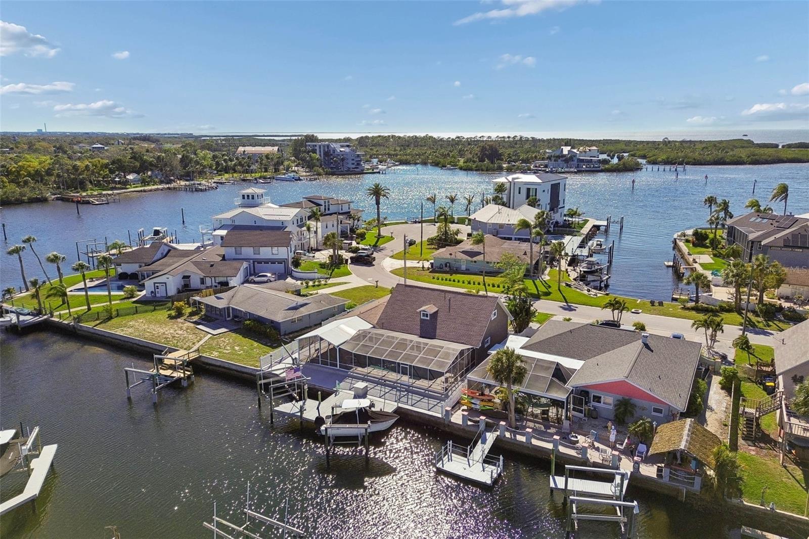 HARBOR ISLES - Residential