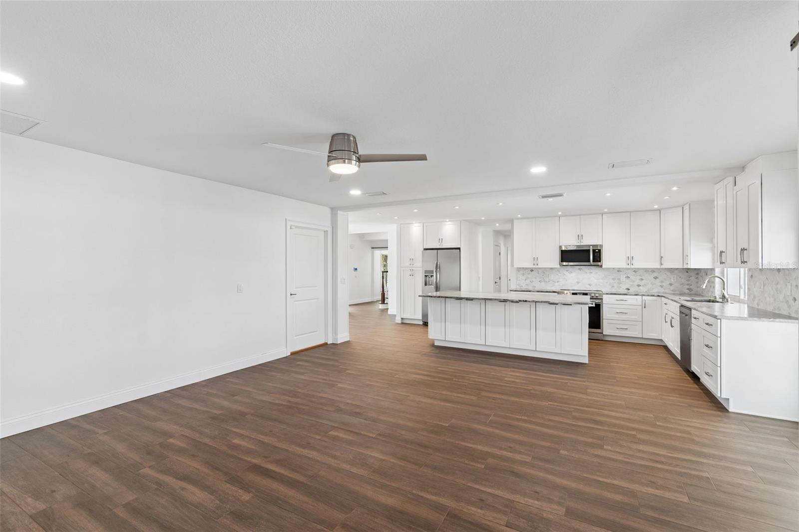 HARBOR ISLES - Residential