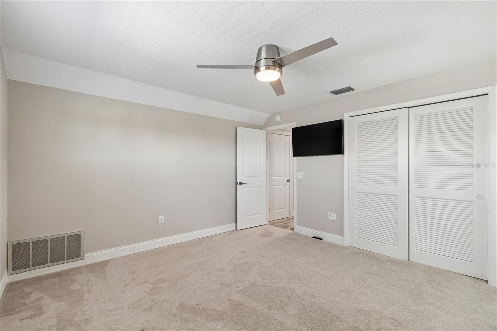 HARBOR ISLES - Residential