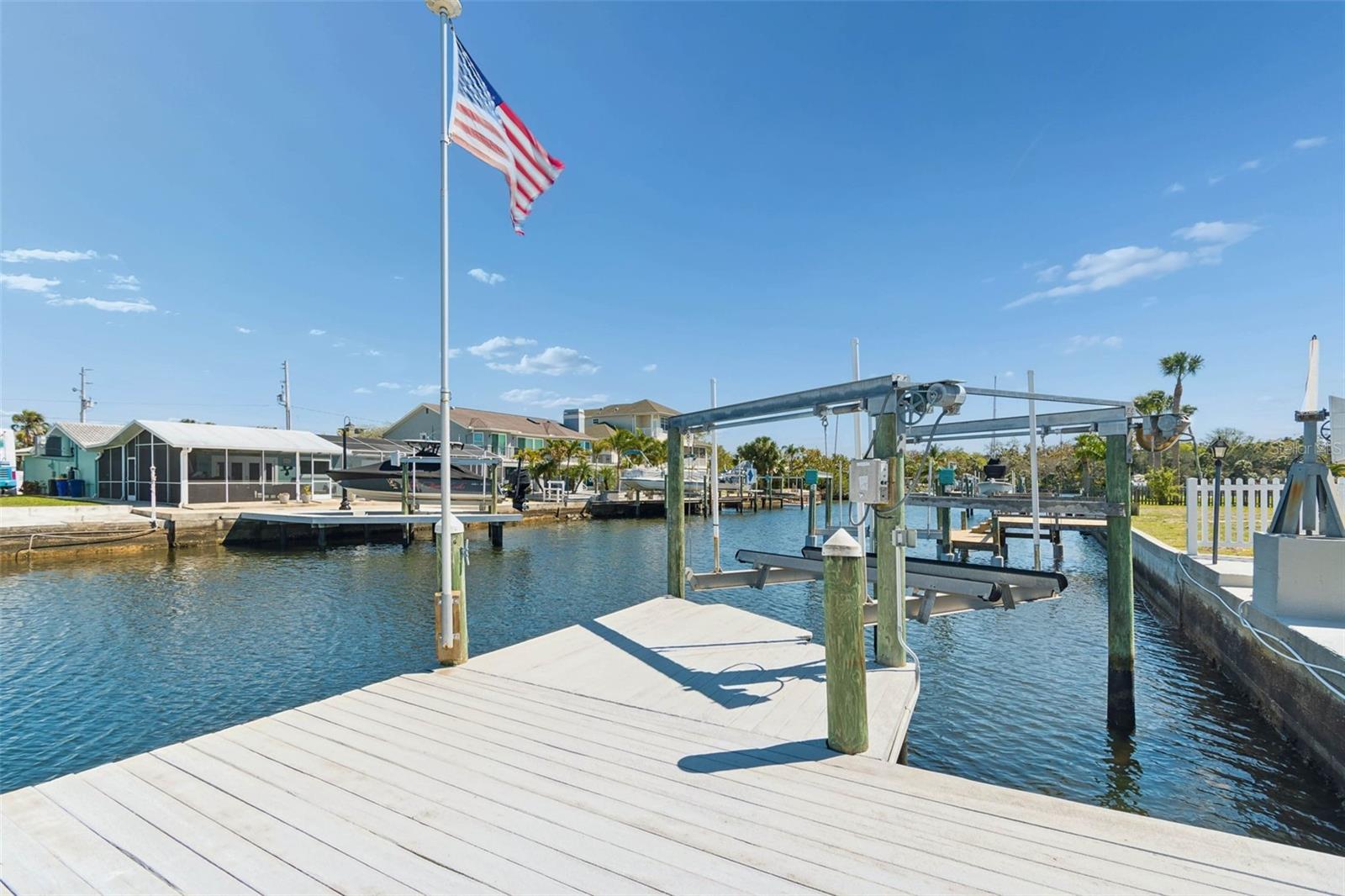 HARBOR ISLES - Residential