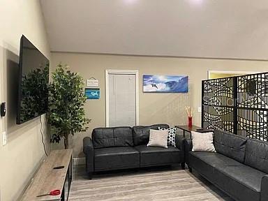 PALM CLUB VILLAGE 01 - Residential