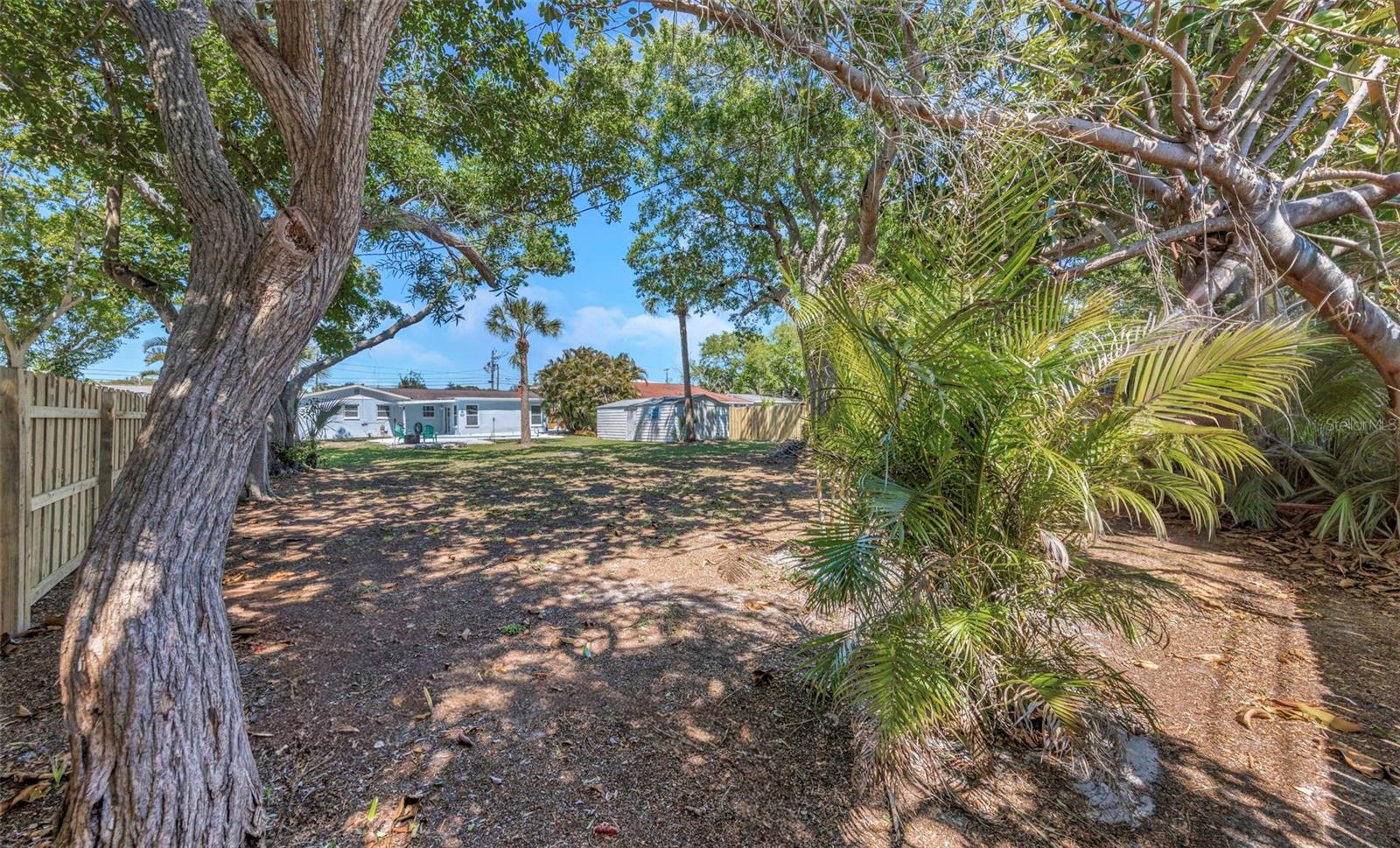 BIG ACRES - Residential