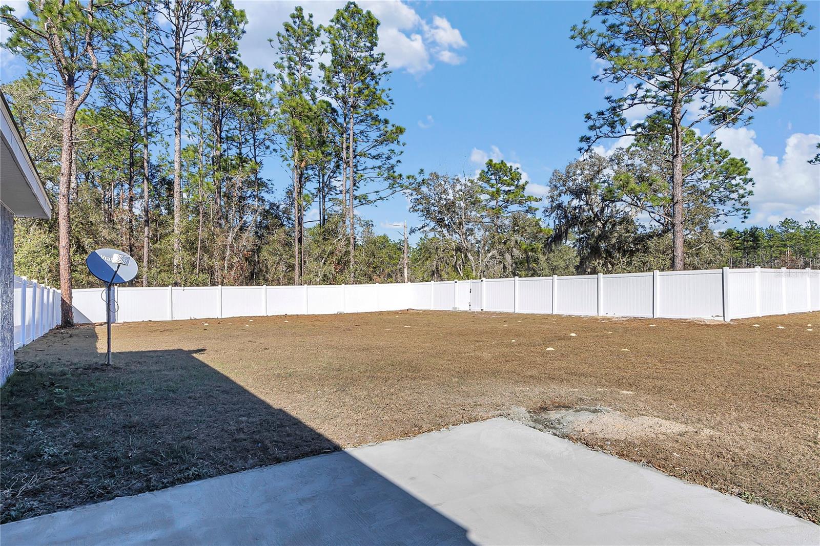 ROLLING HILLS - Residential