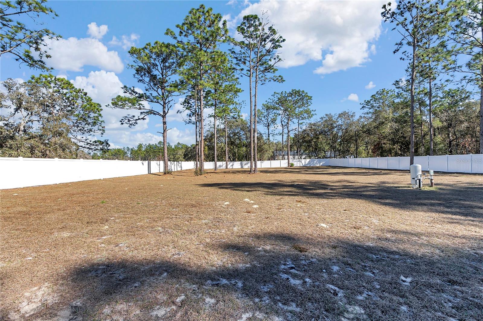 ROLLING HILLS - Residential