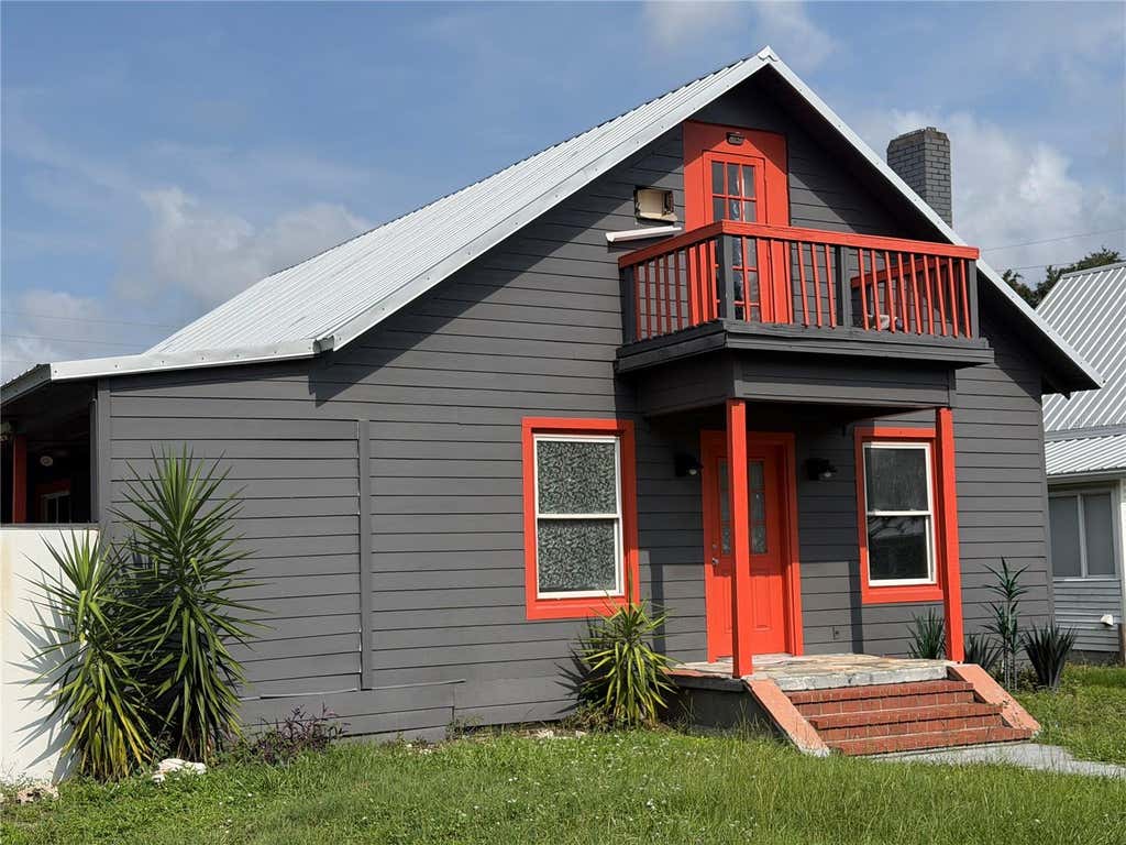 Photo of 1204 Michigan Avenue, Saint Cloud, FL 34769 (MLS # R4911742)