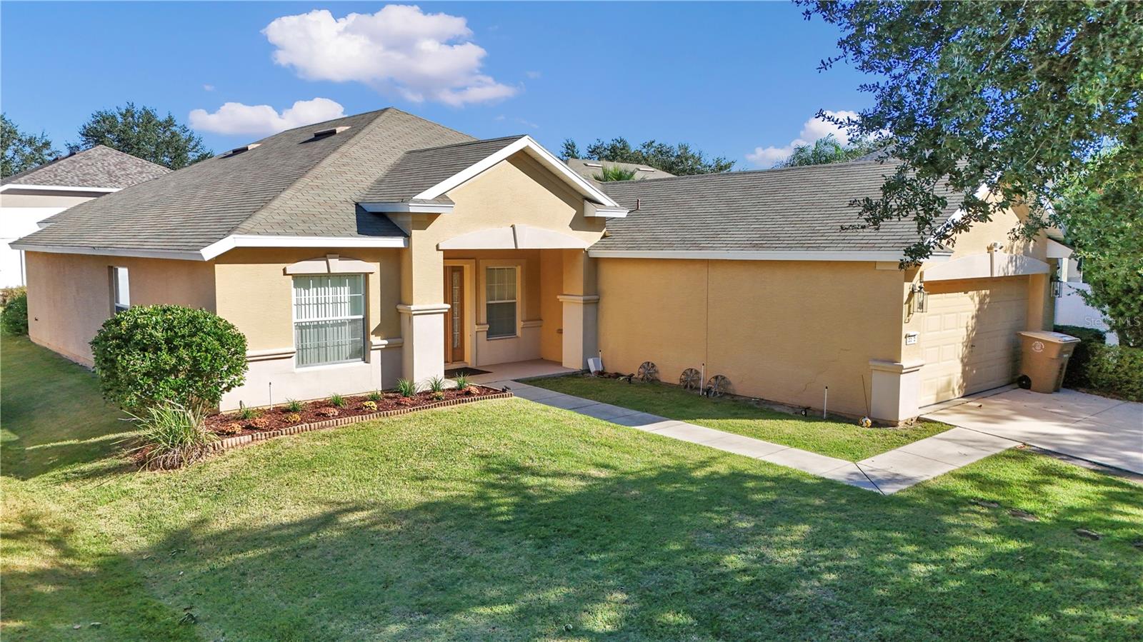 SADDLE CREEK PH 02 - Residential Lease