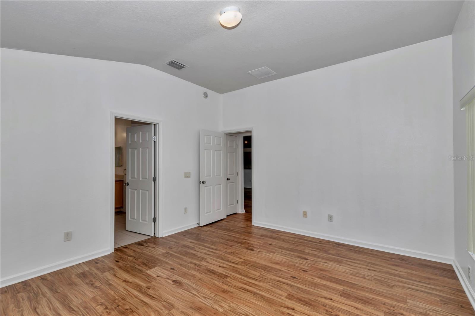 SADDLE CREEK PH 02 - Residential Lease