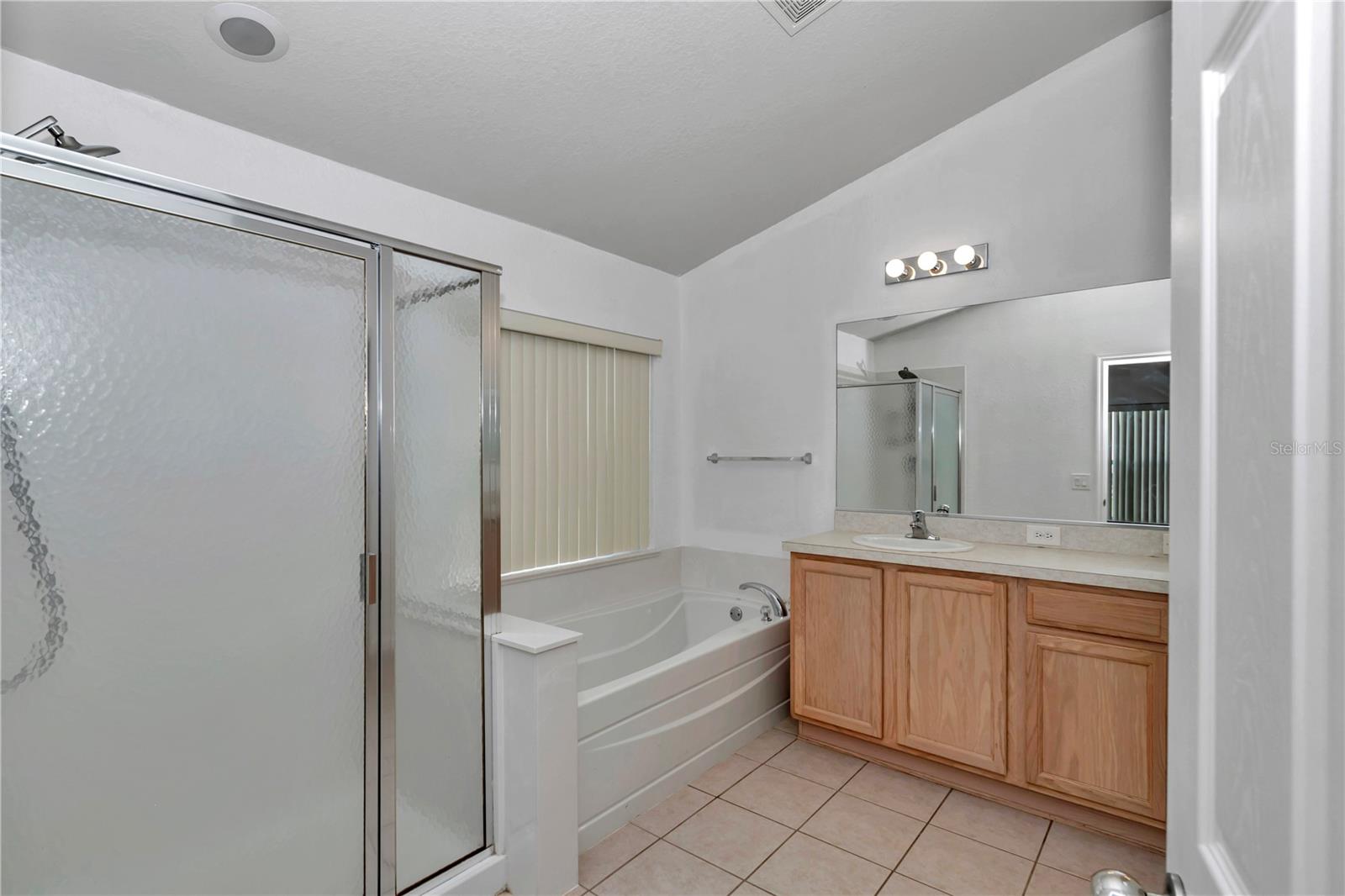 SADDLE CREEK PH 02 - Residential Lease