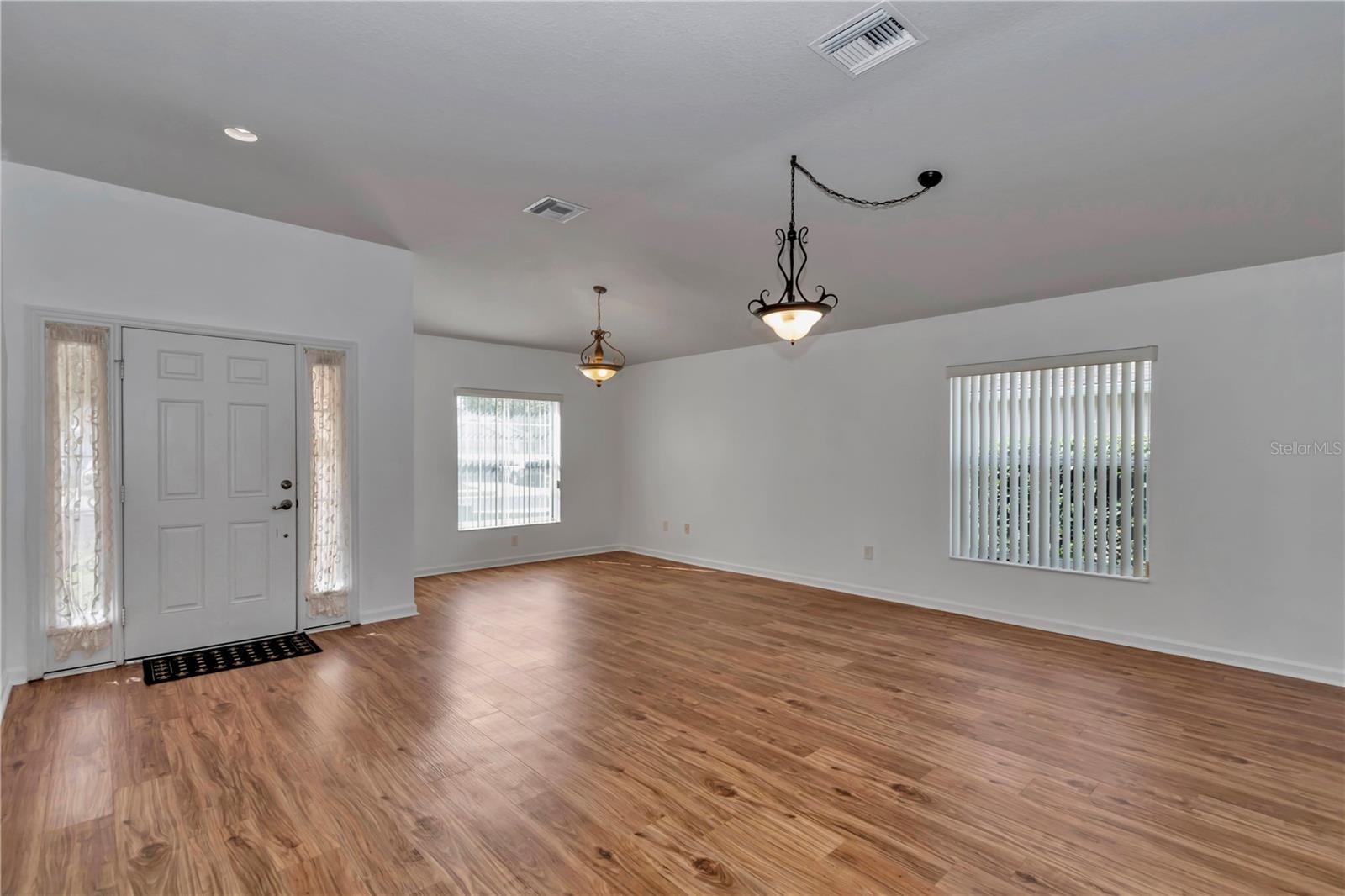 SADDLE CREEK PH 02 - Residential Lease