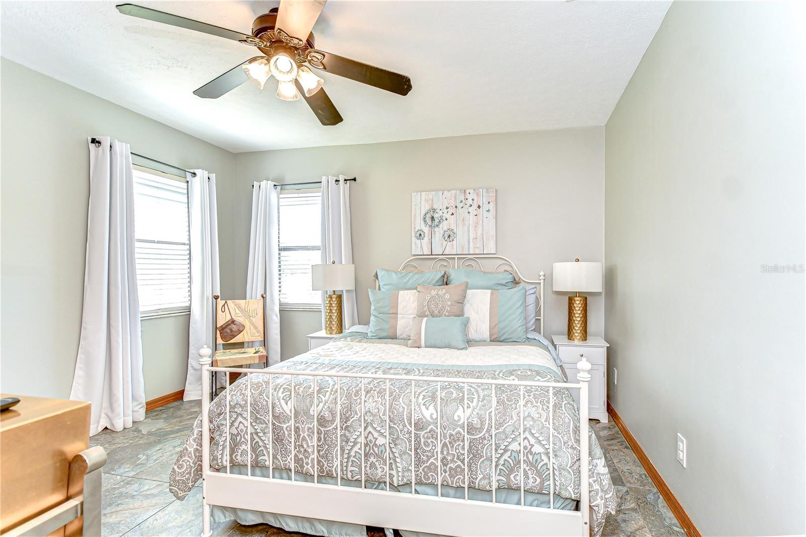 HICKORY HILL - Residential