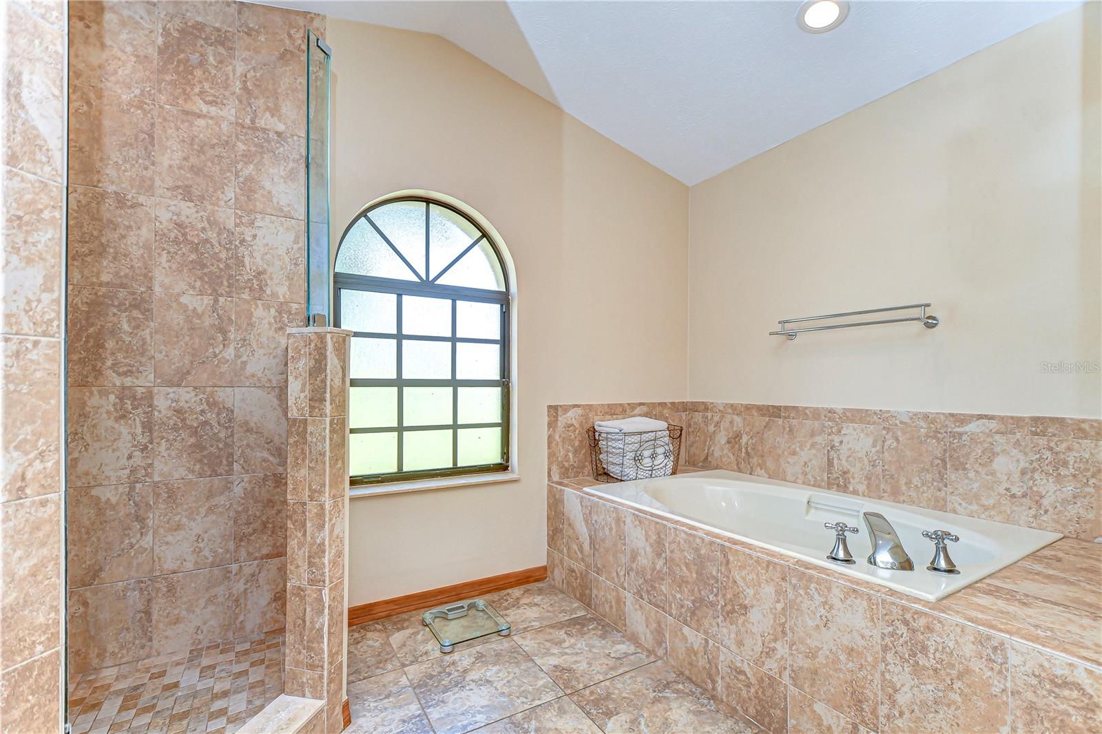 HICKORY HILL - Residential