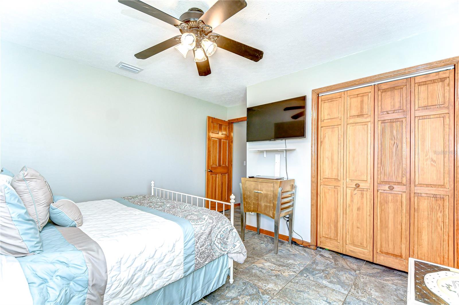 HICKORY HILL - Residential