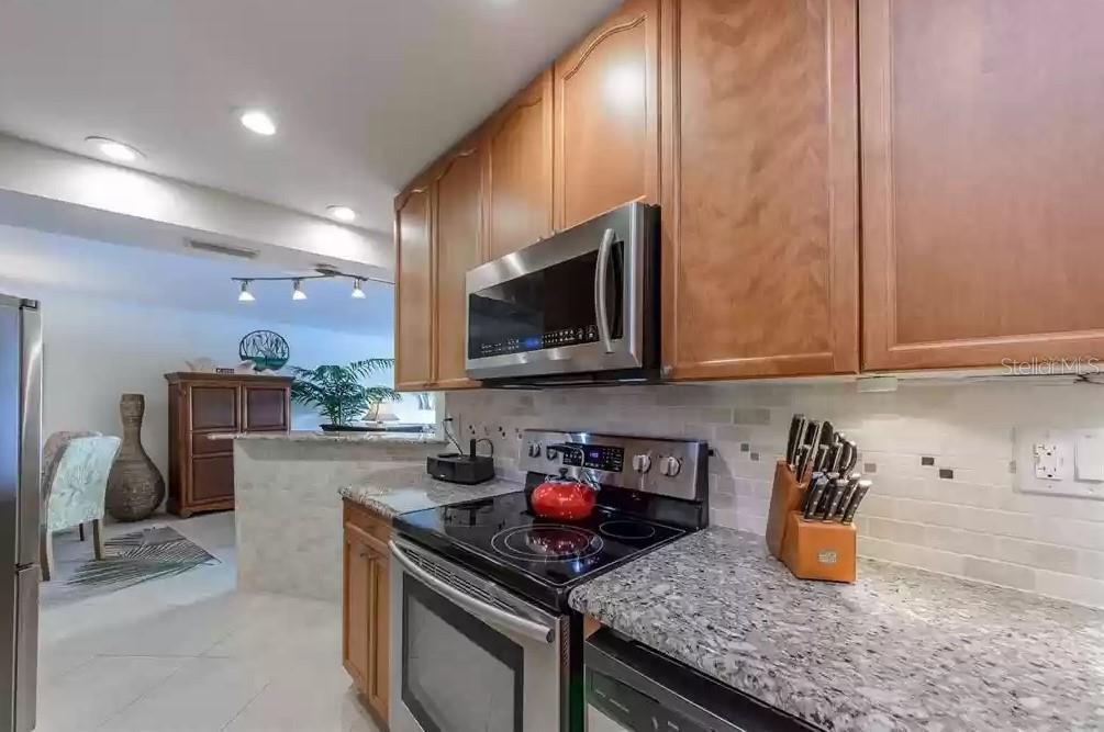 HARBORVIEW CONDO - Residential