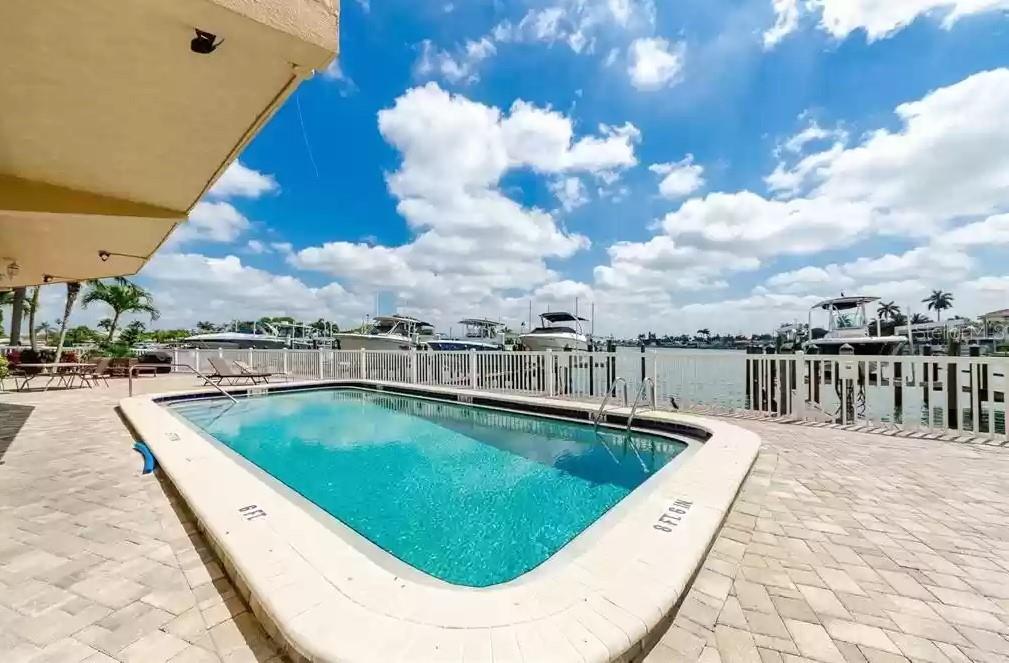 HARBORVIEW CONDO - Residential