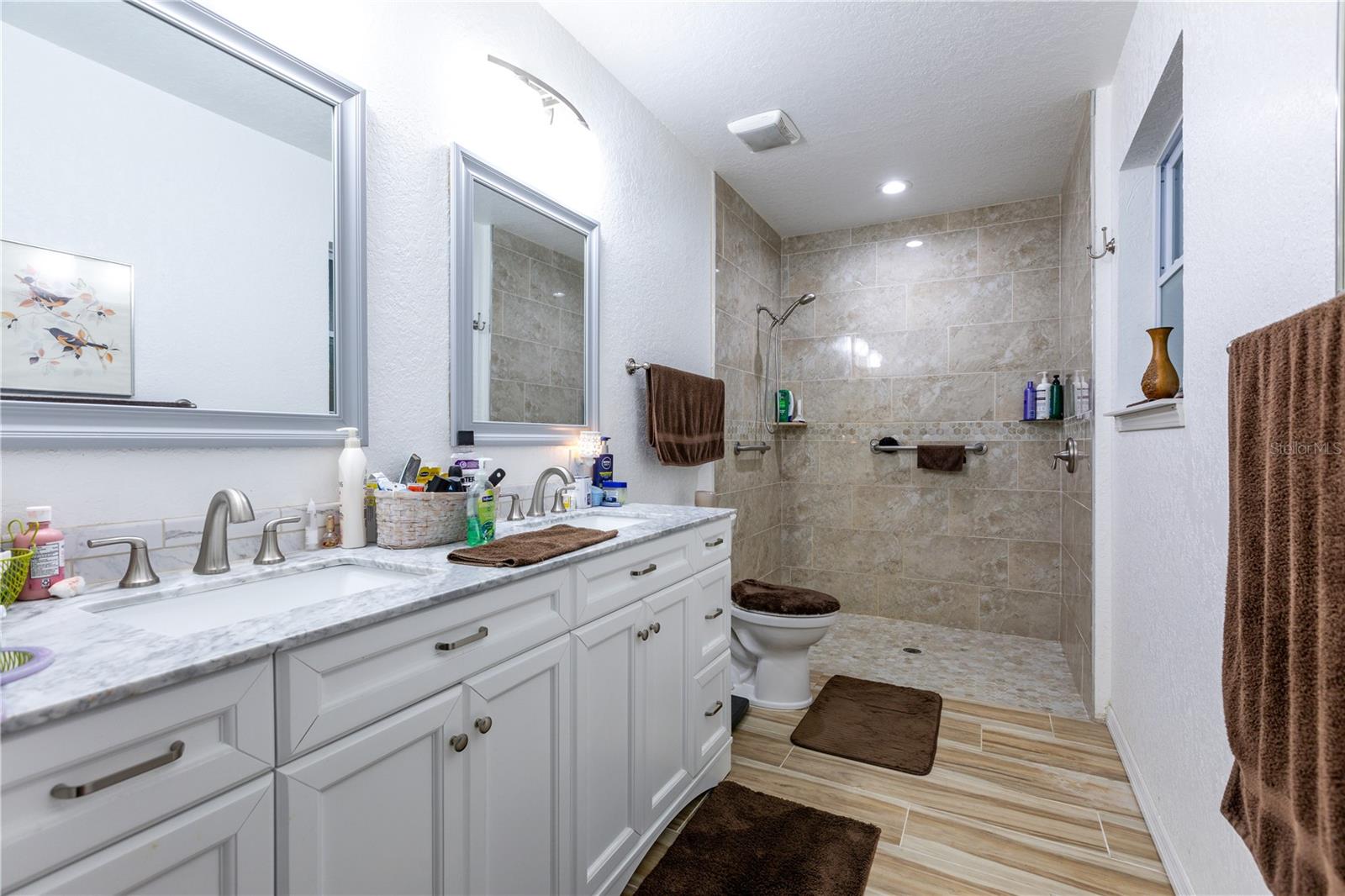 SUWANNEE RIVER RANCHETTS - Residential