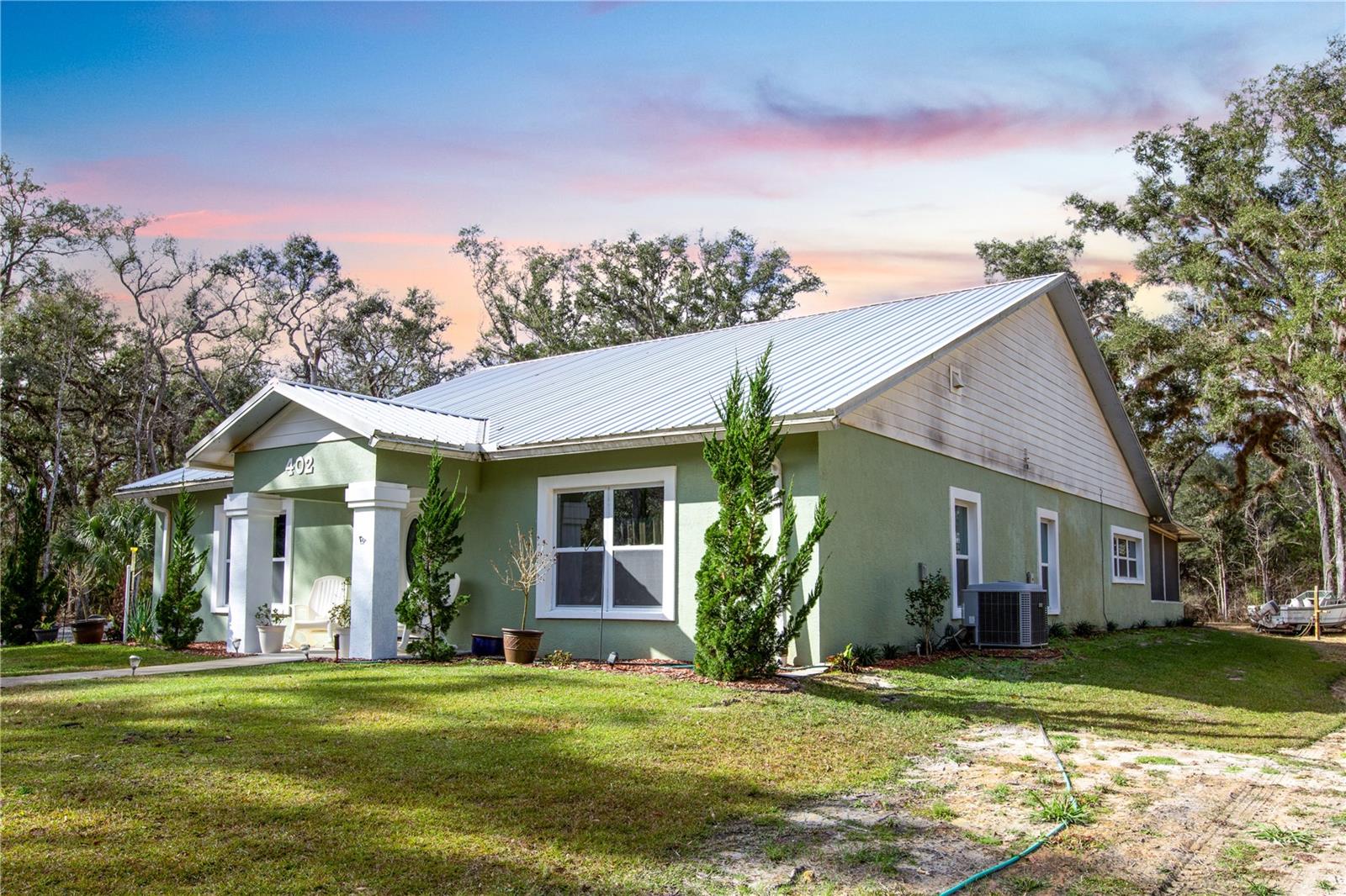 SUWANNEE RIVER RANCHETTS - Residential