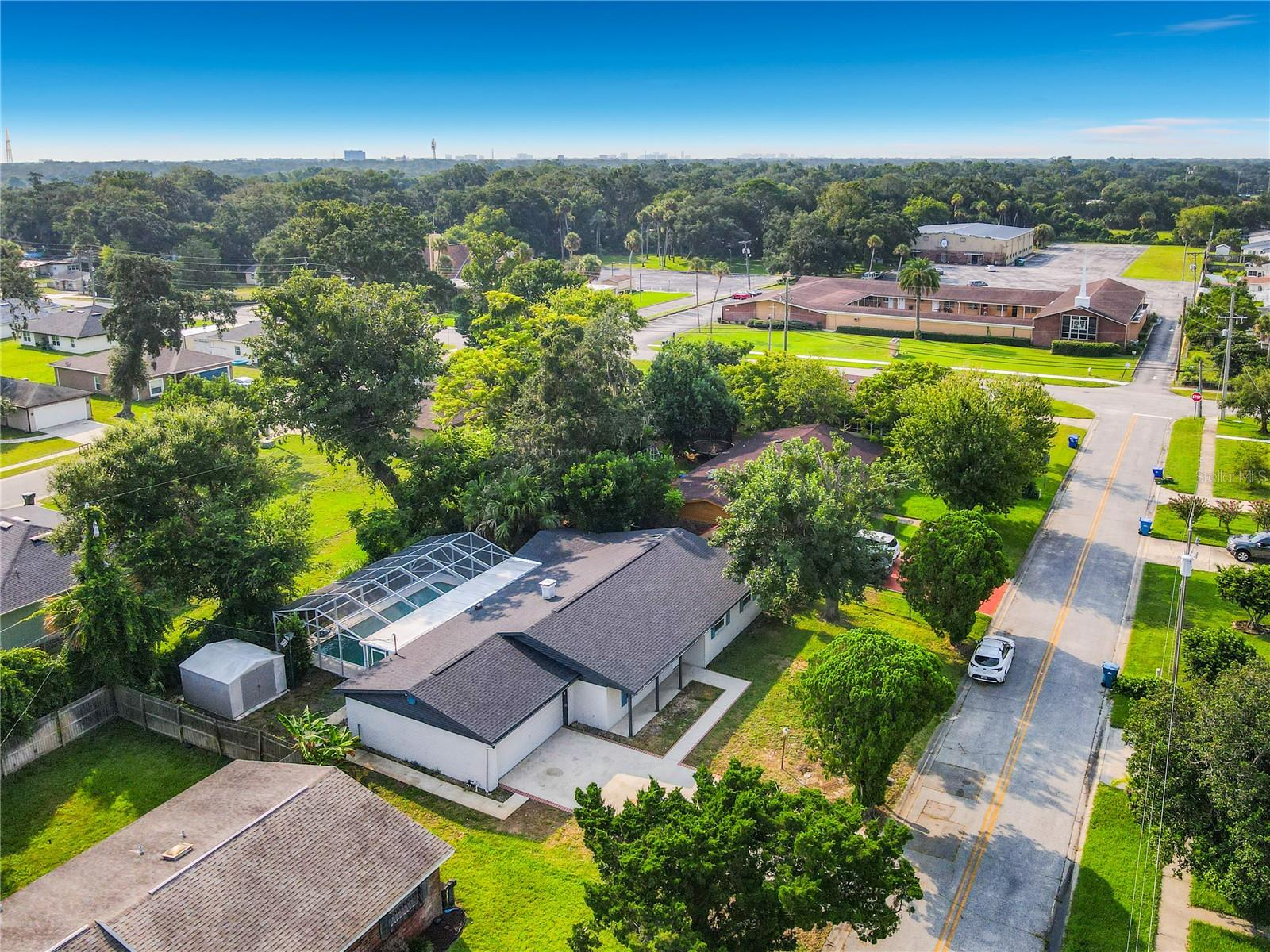 605 WILLIAMSBURG DRIVE