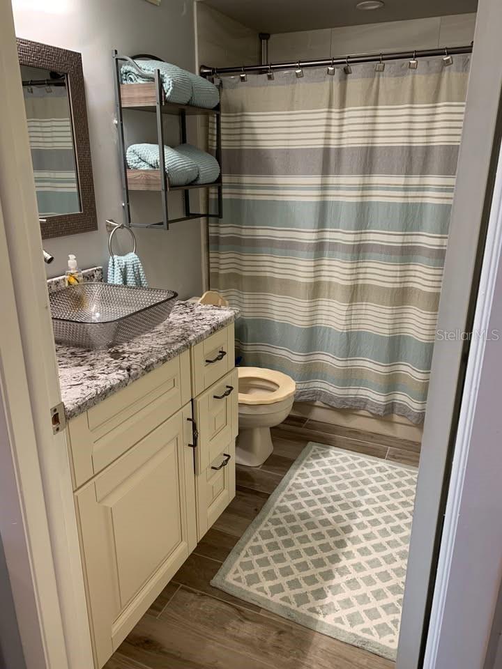 610 ISLAND WAY CONDO - Residential Lease