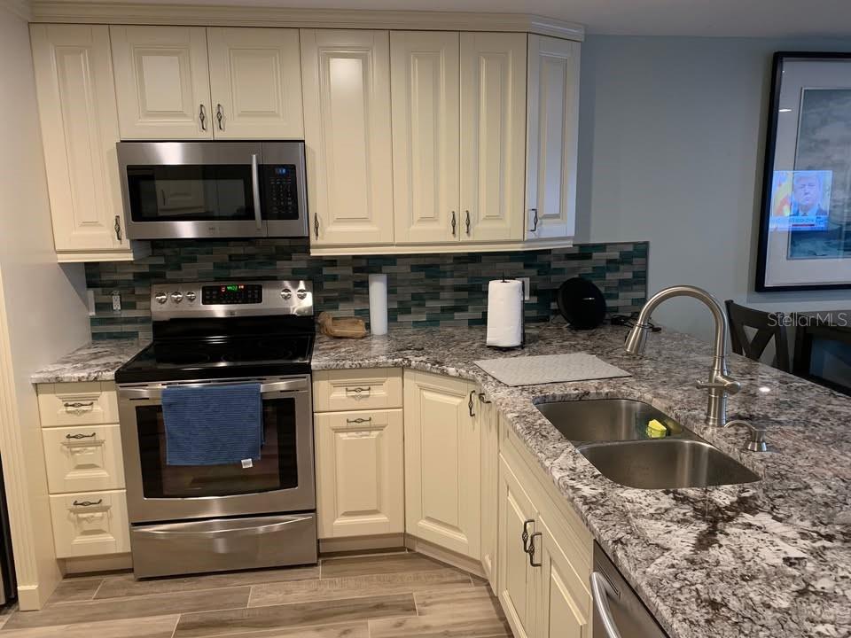 610 ISLAND WAY CONDO - Residential Lease