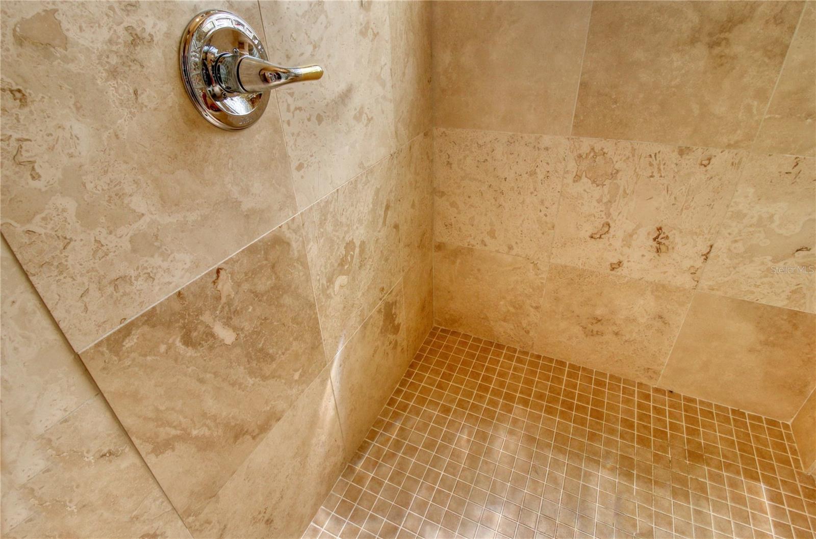 VENETIAN GOLF & RIVER CLUB PHA - Residential