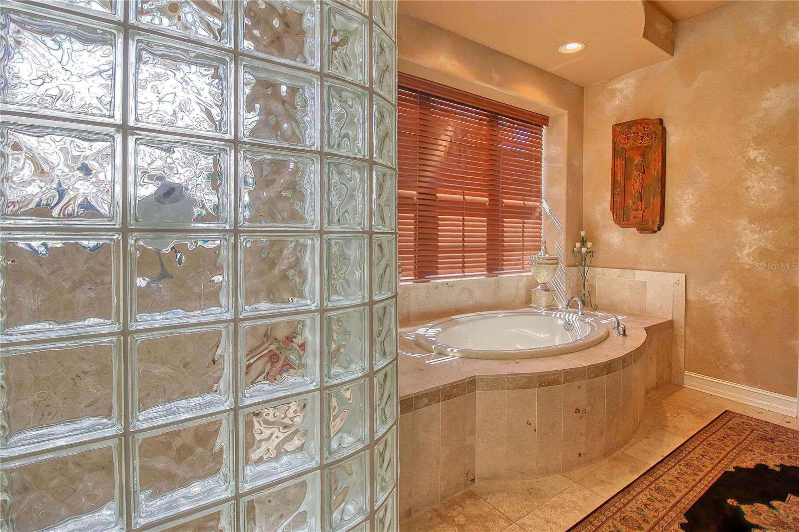 VENETIAN GOLF & RIVER CLUB PHA - Residential