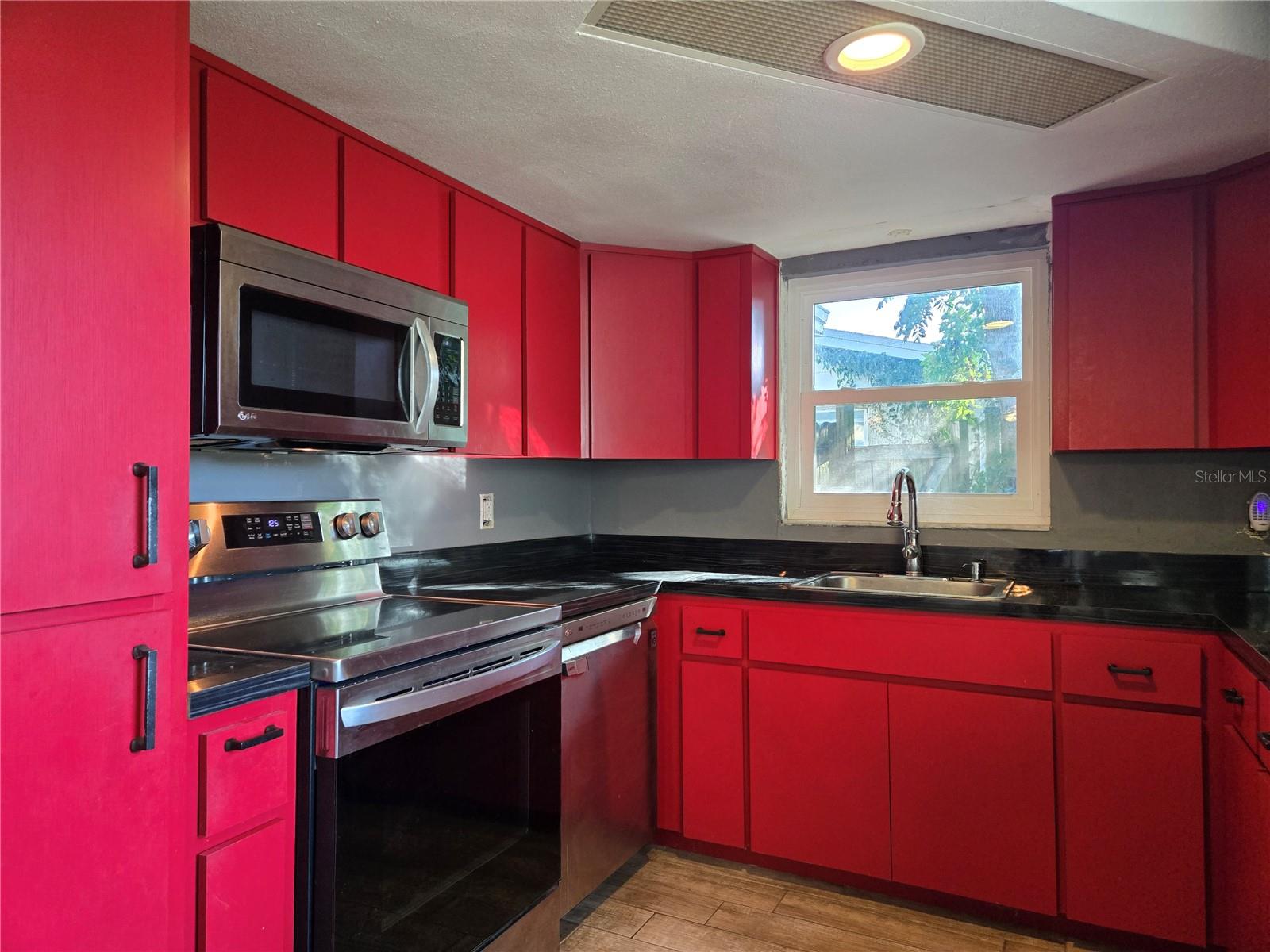 REGENCY PARK - Residential