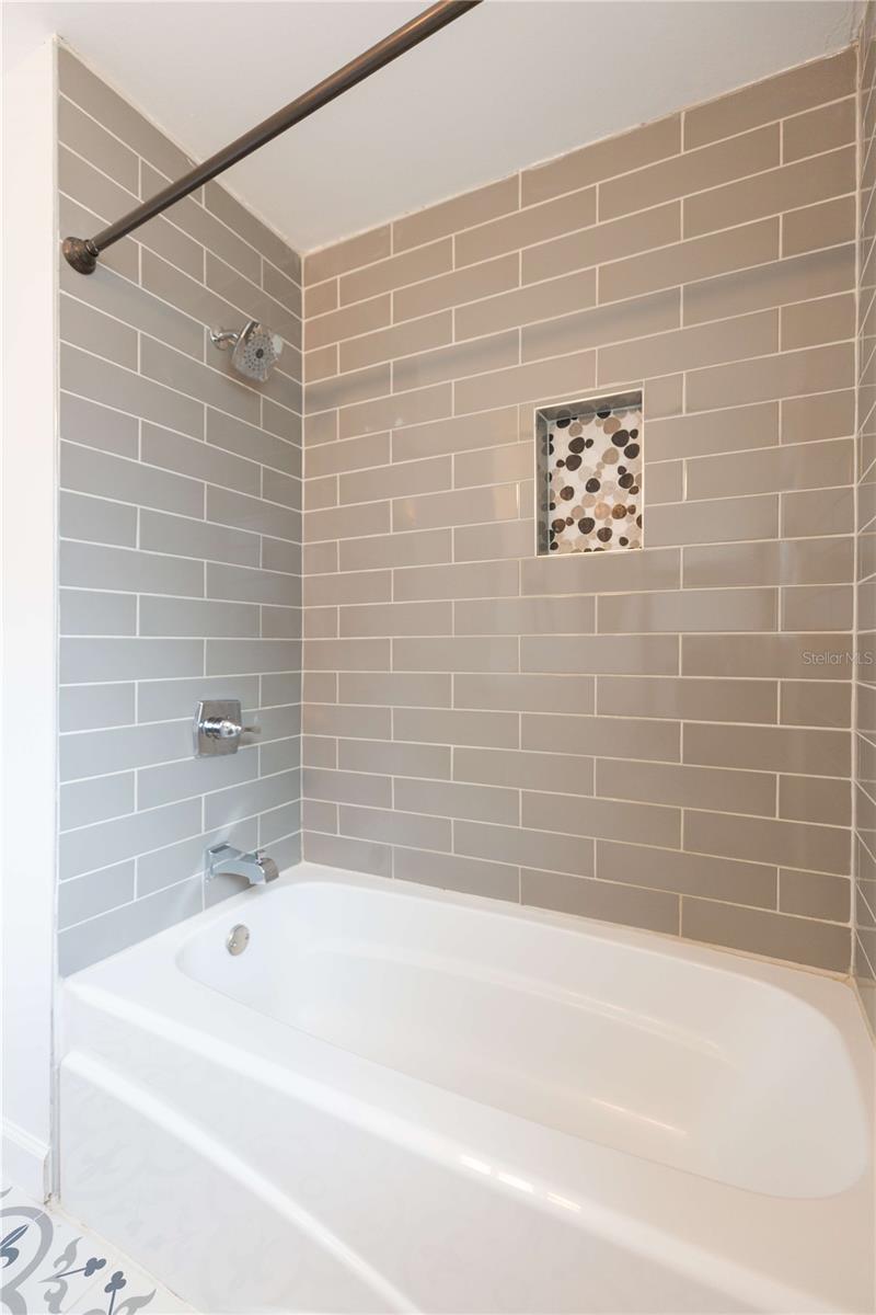 TAMPAS NORTH SIDE CNTRY CL - Residential Lease