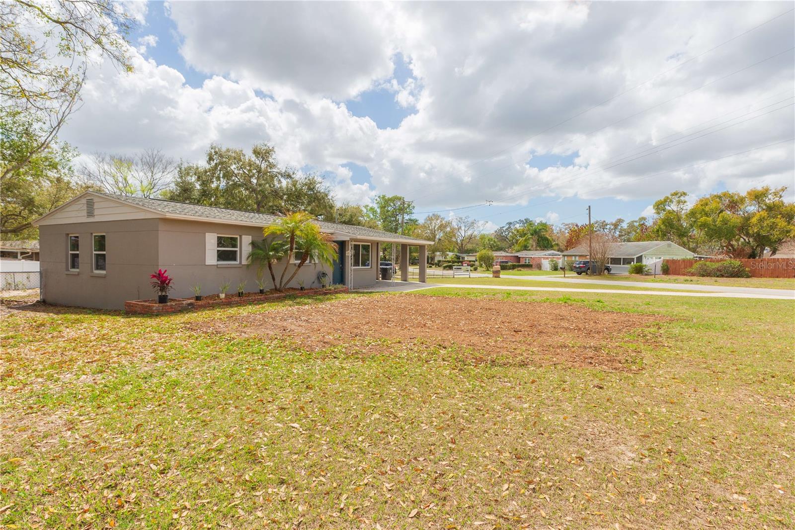 TAMPAS NORTH SIDE CNTRY CL - Residential Lease