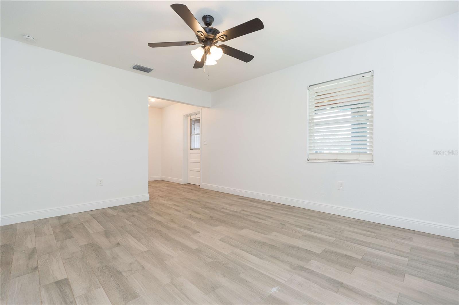 TAMPAS NORTH SIDE CNTRY CL - Residential Lease