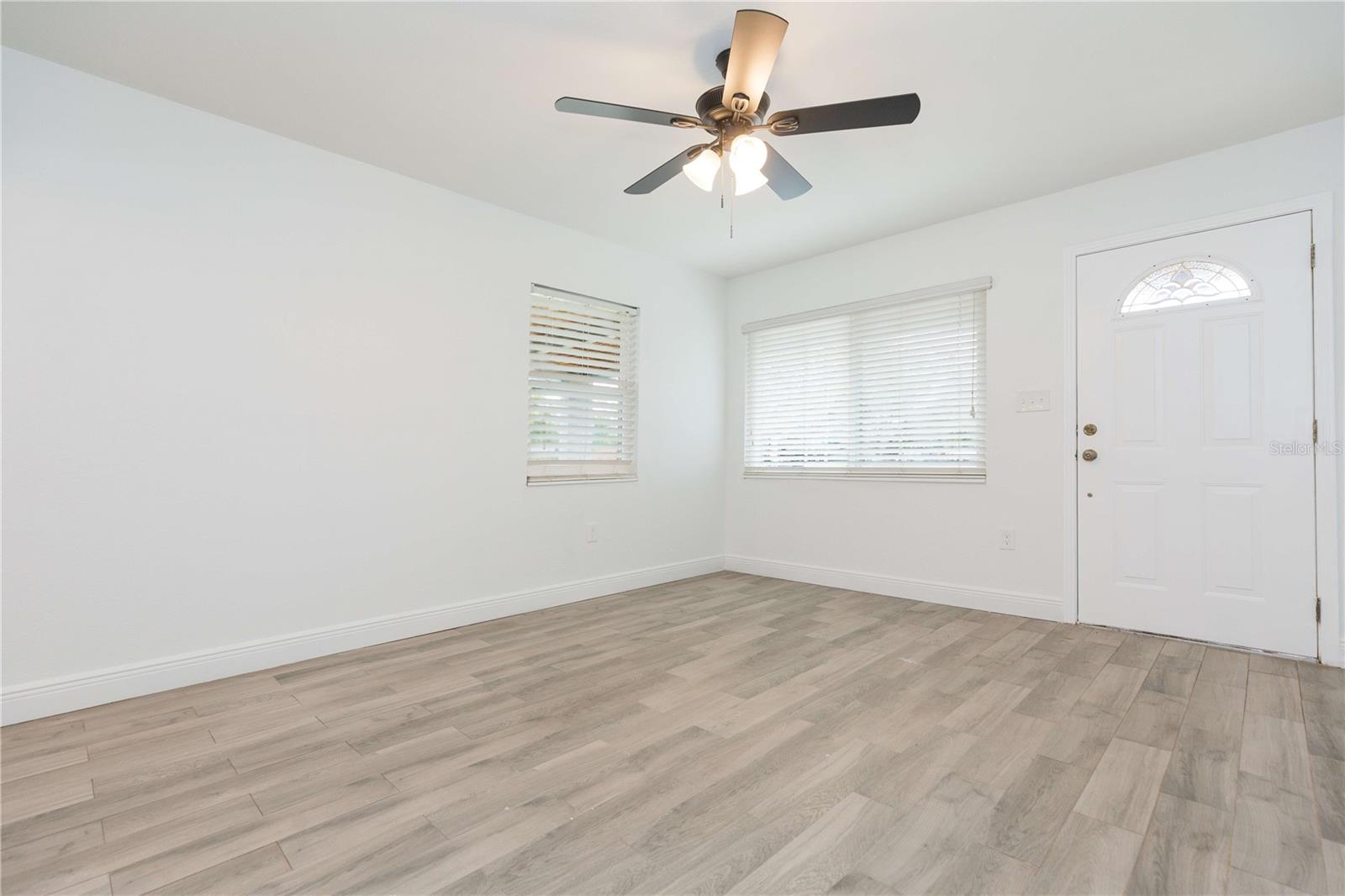 TAMPAS NORTH SIDE CNTRY CL - Residential Lease