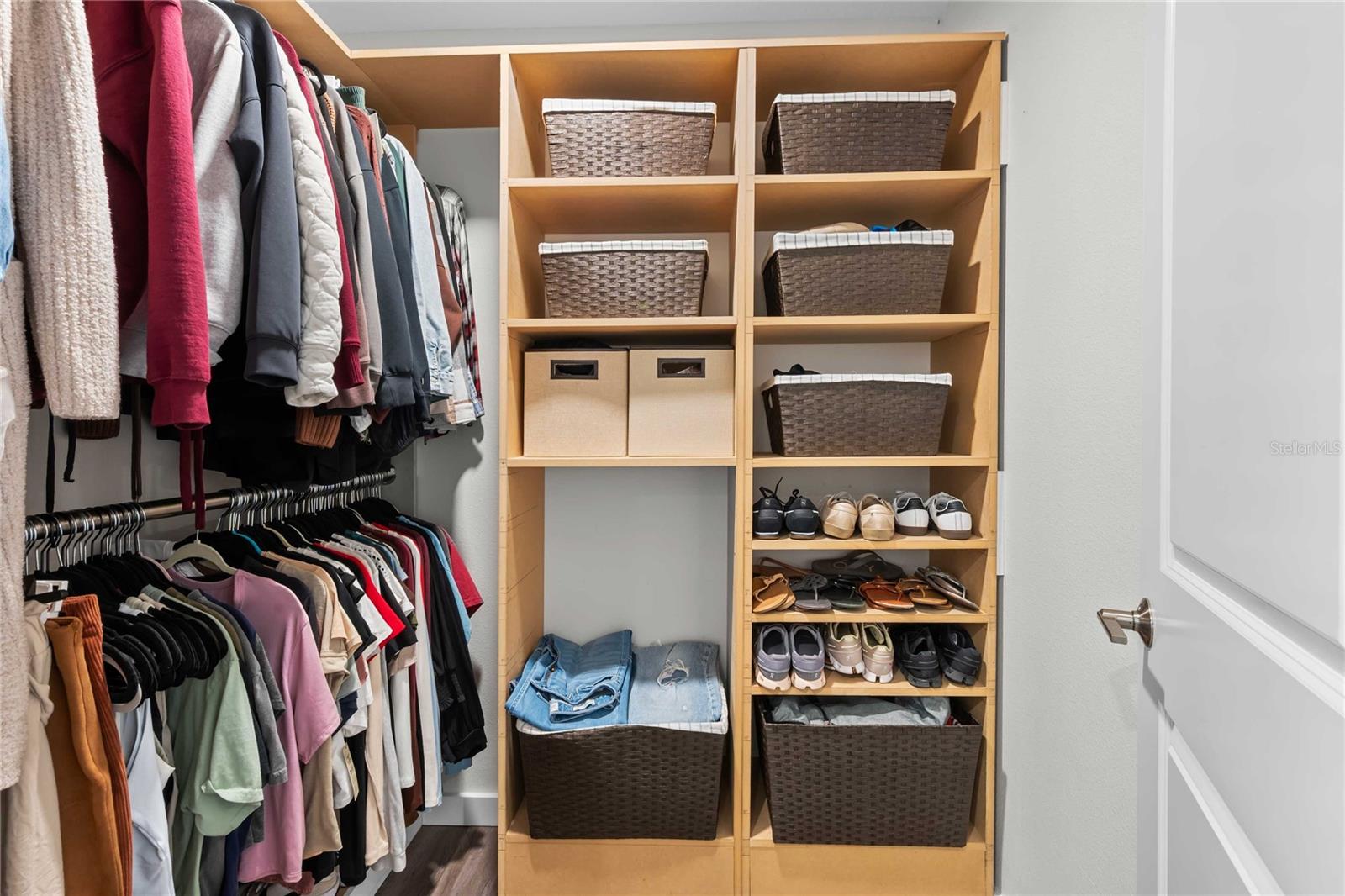 MEADOW VIEW - Residential