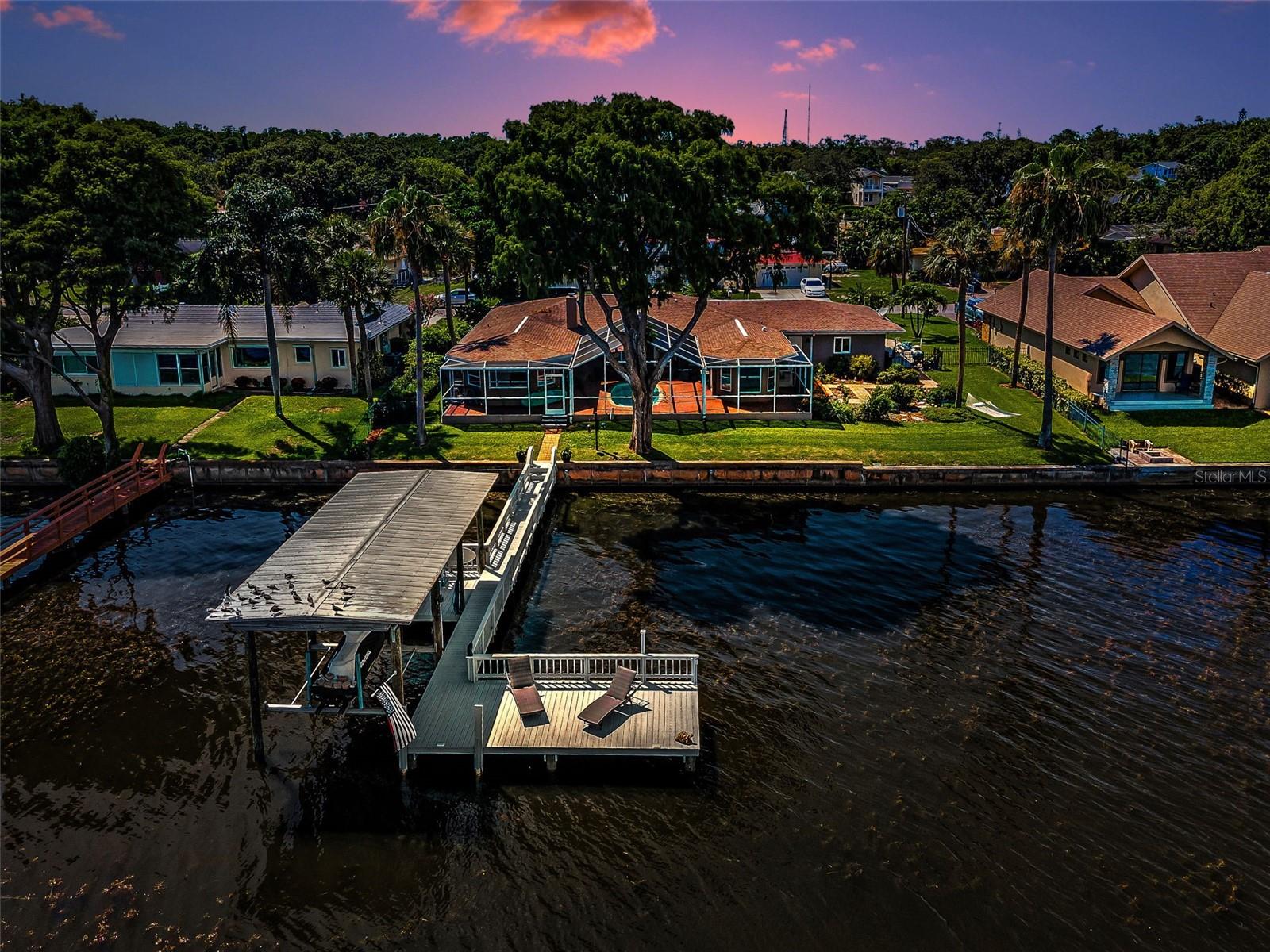 LAKE VIEW VILLAS - Residential