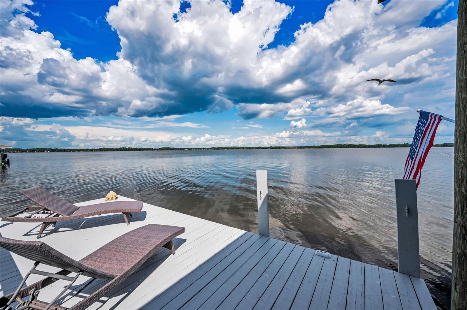 LAKE VIEW VILLAS - Residential