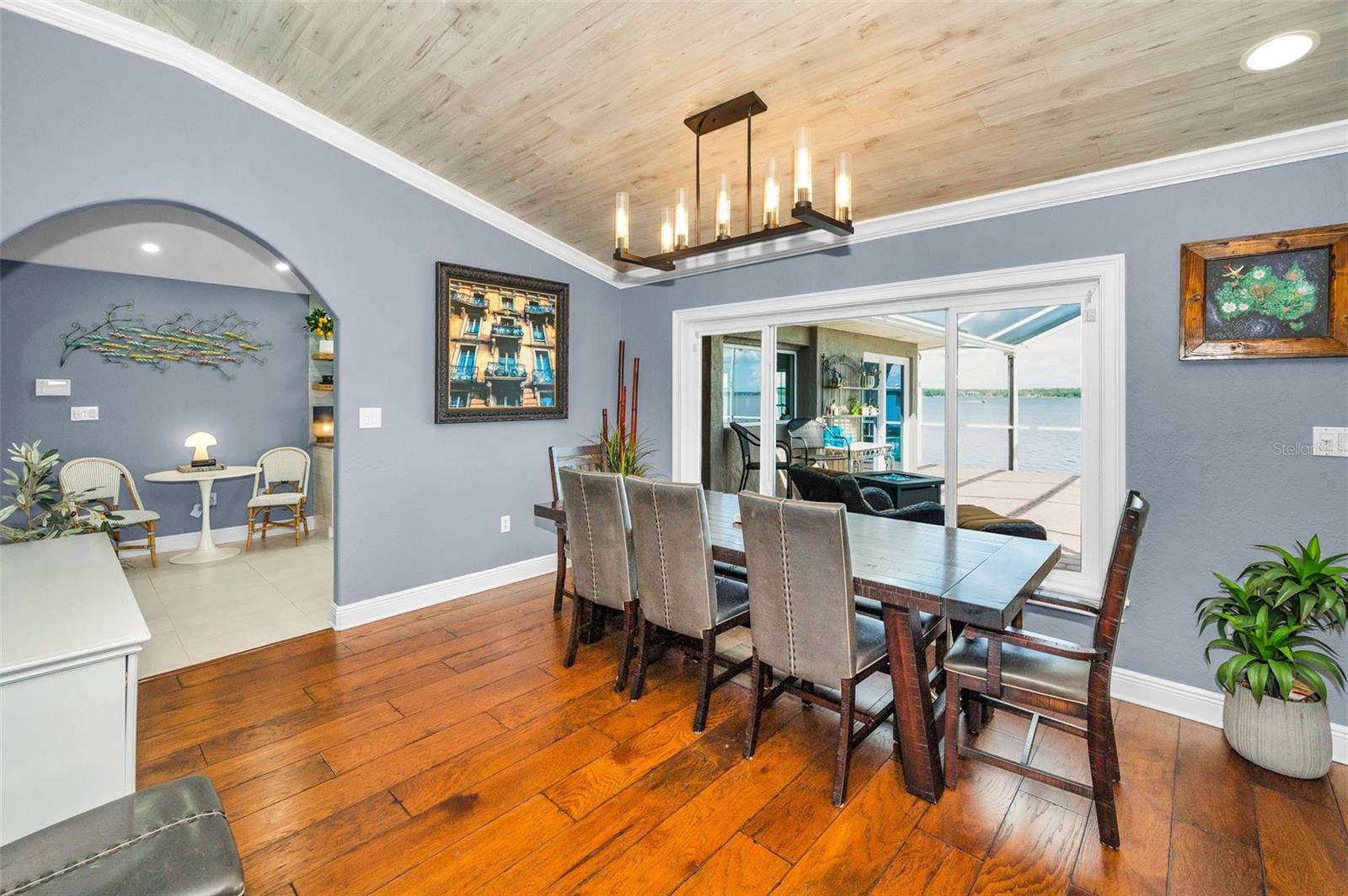 LAKE VIEW VILLAS - Residential