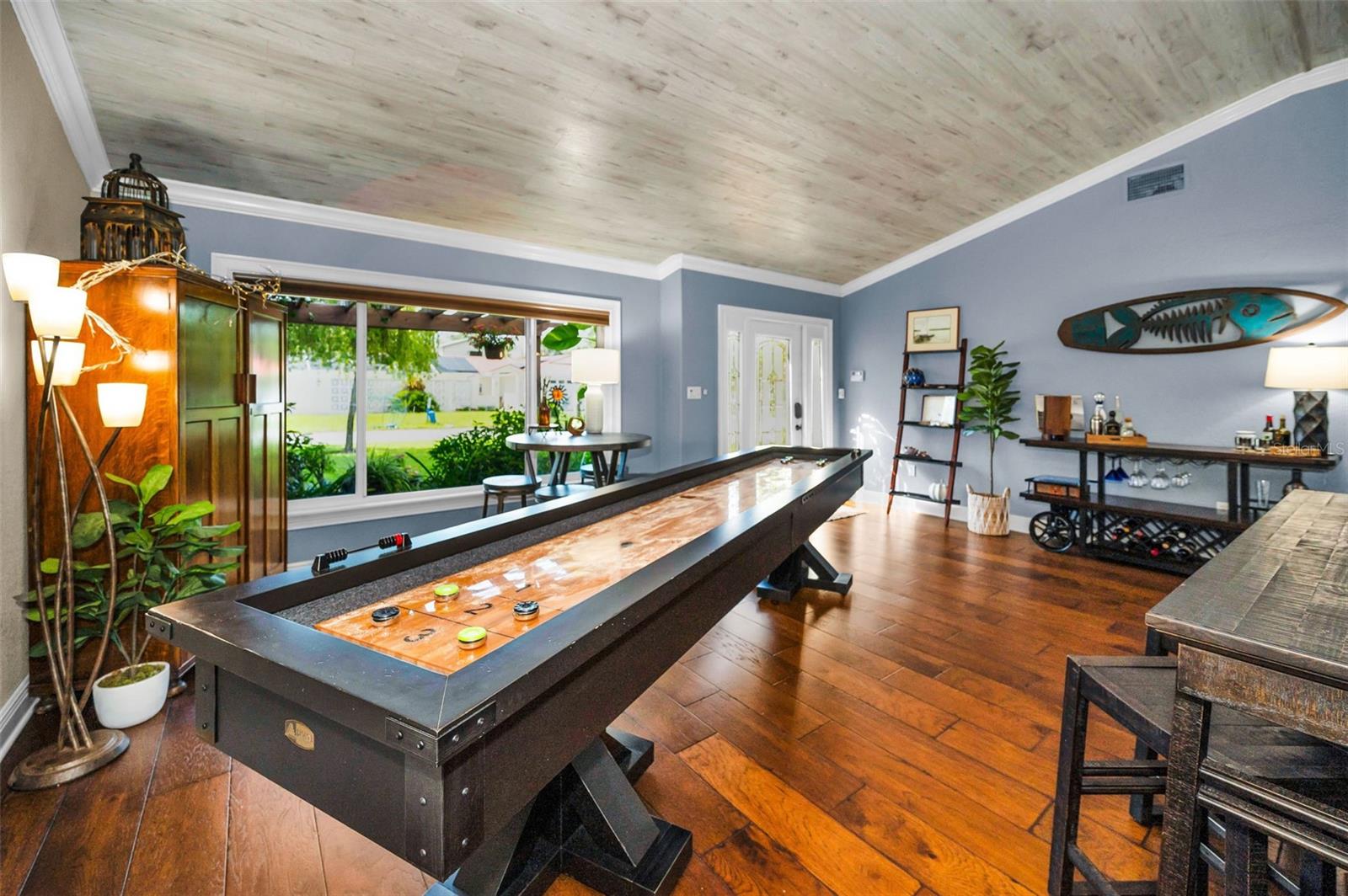 LAKE VIEW VILLAS - Residential