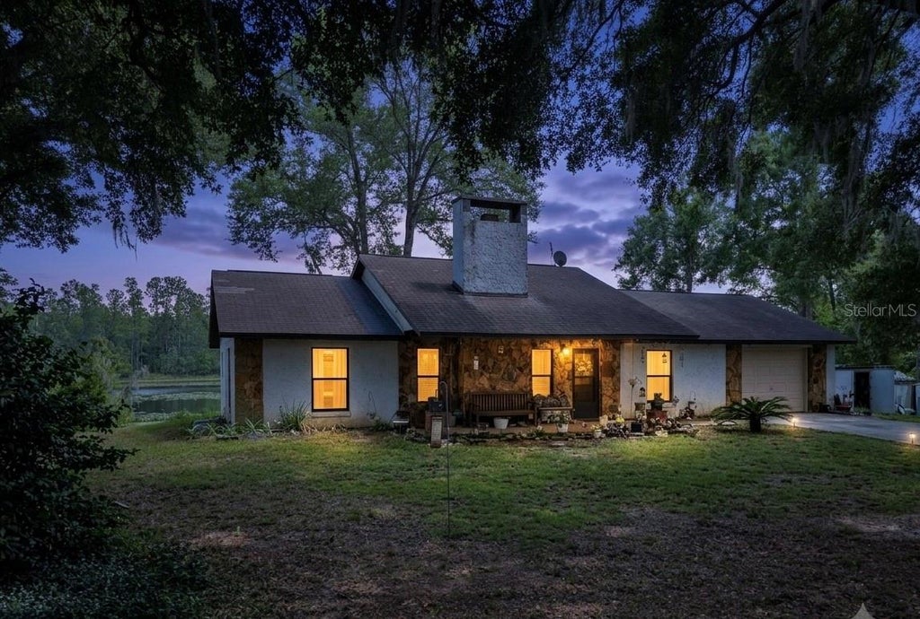 Photo of 25814 Fishermans Road, Paisley, FL 32767 (MLS # O6422080)