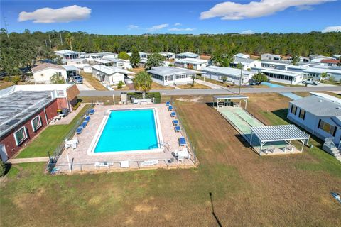 A home in LAKE WALES