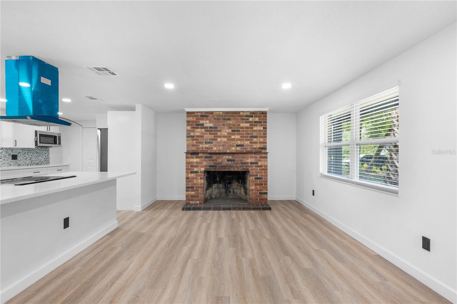 BRANTLEY SHORES 1ST ADD - Residential