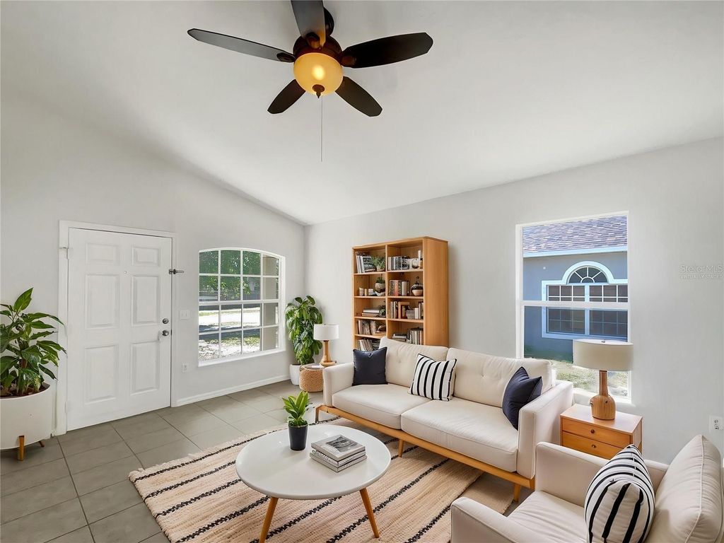 Photo of 923 Brenton Leaf Drive, Ruskin, FL 33570 (MLS # O6301272)