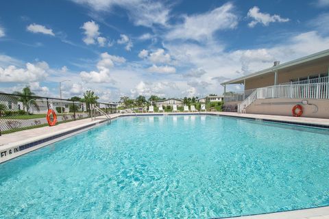 A home in ZEPHYRHILLS