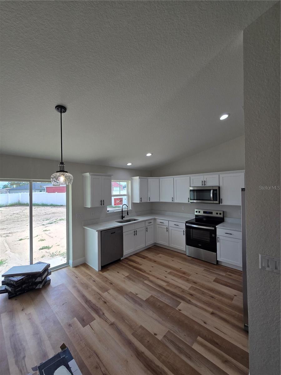 3 WALNUT RUN COURT